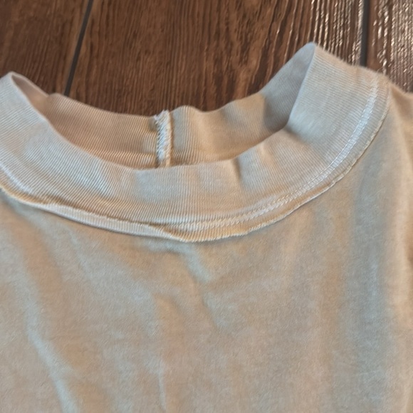 We the Free Light Yellow Long Sleeve Top Men's Size Small - Picture 2 of 5